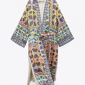 ZARA Bold Floral & Geometric Print Kimono Top – Size M (New Without Tags)